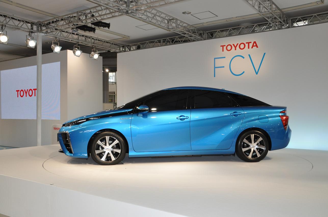 Toyota_FCV_1