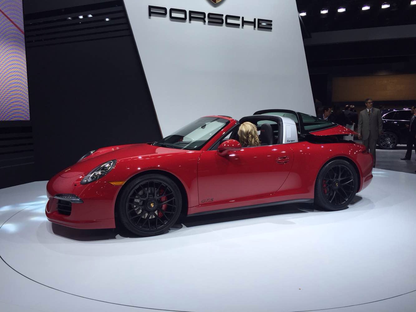 2016_Porsche_911_Targa_4_GTS_DetroitAutoShow_5