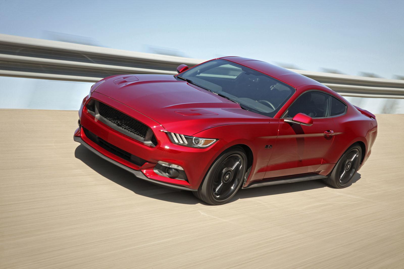 2016_Ford_Mustang_1